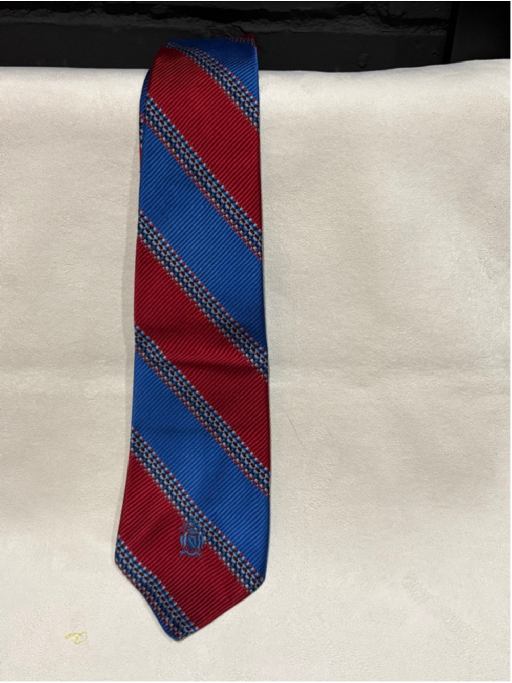 Men's Oleg Cassini Striped Tie in Red and Blue, One Size‎